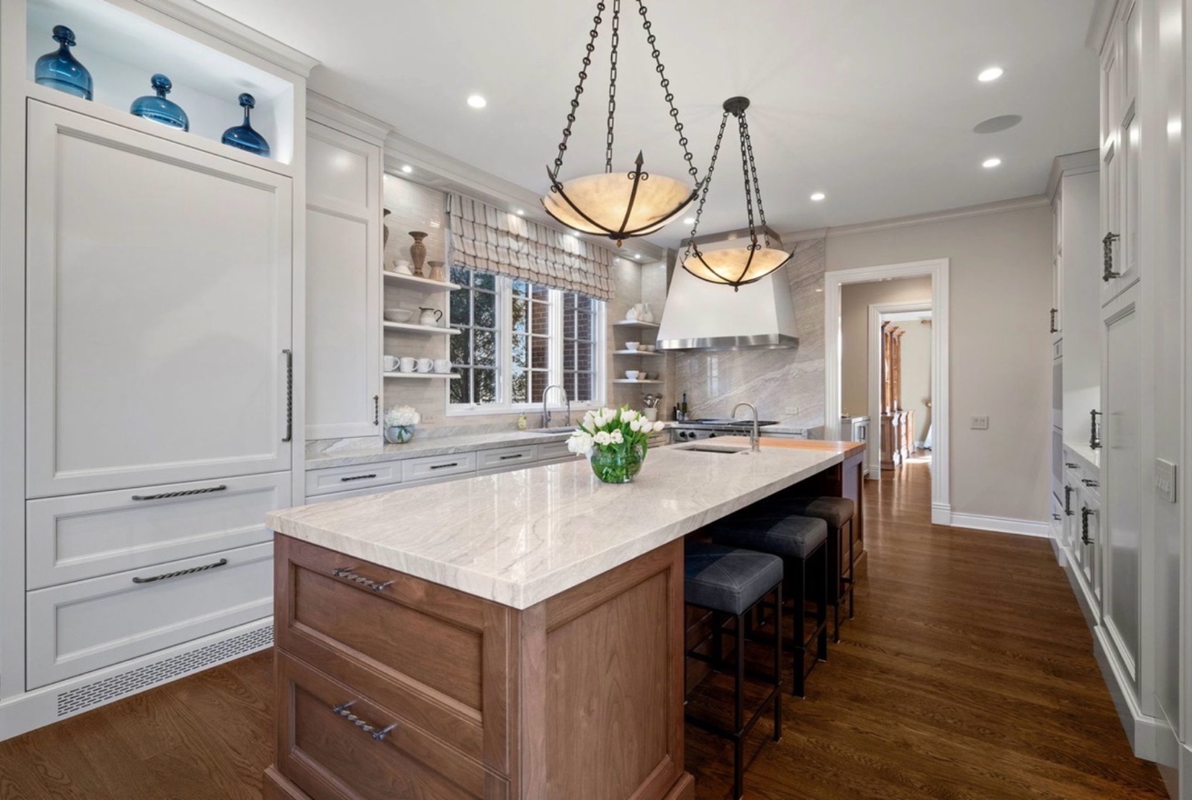 Traditional kitchen quartzite island marble backsplash Chicago